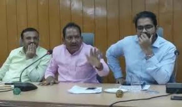 ಚೇತರಿಕೆಯತ್ತ ಕುಕ್ಕುಟೋದ್ಯಮ, ಕೋಳಿ, ಮೊಟ್ಟೆ ಮಾರಾಟದಲ್ಲಿ ಗಣನೀಯ ಏರಿಕೆ- ಸಚಿವ ಪ್ರಭು ಚವ್ಹಾಣ್